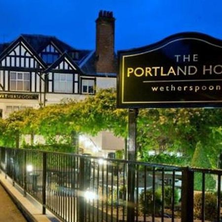 The Portland Hotel Wetherspoon Chesterfield Exteriér fotografie