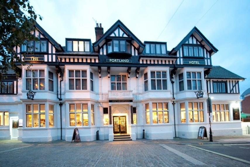 The Portland Hotel Wetherspoon Chesterfield Exteriér fotografie